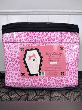 NEW Stay Spooky Leopard Print and Skulls Halloween King Bed Sheets